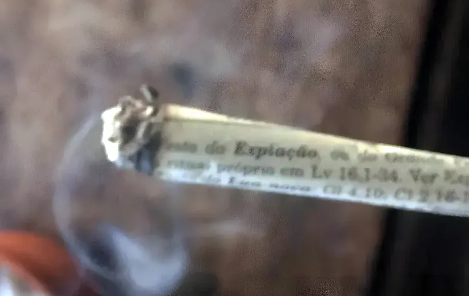 O homem que fumou a bíblia