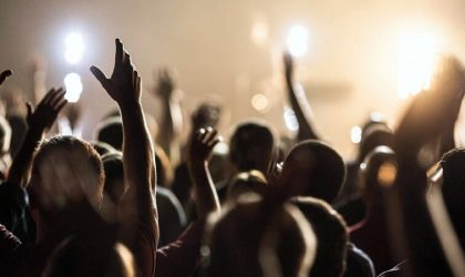 O que a igreja deve Cantar?